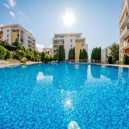 Fort Noks - Menada Apartments Светий Влас Екстер'єр фото