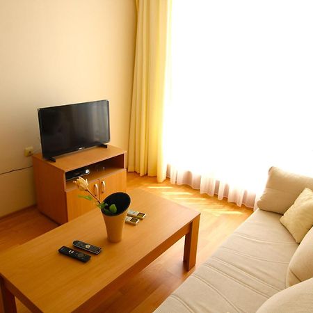 Fort Noks - Menada Apartments Светий Влас Екстер'єр фото