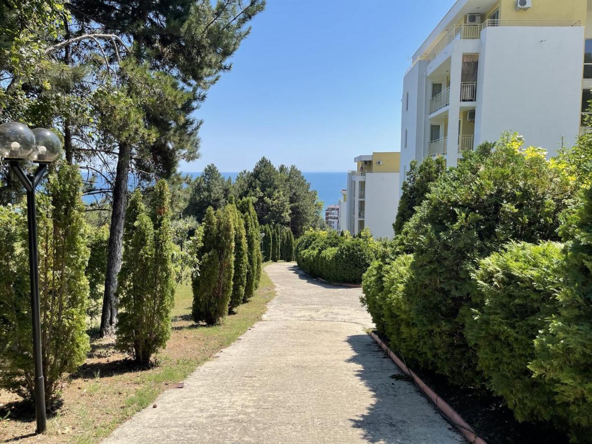 Fort Noks - Menada Apartments Светий Влас Екстер'єр фото